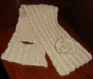 Rosette Scarf  (For Farfalla, Pakucho Flamme & Worsted Yarns)