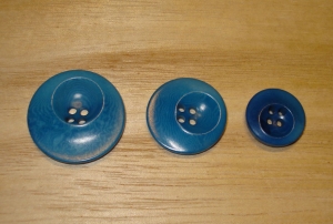 5/8" Turquoise Teal Corozo (Tagua Nut) Abstract Rimmed Round Button