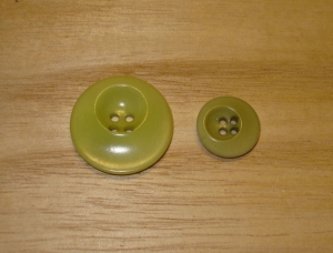 1" Soft Apple Corozo (Tagua Nut) Abstract Rimmed Round Button