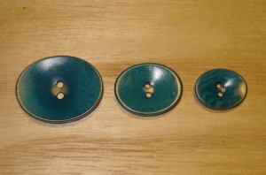 7/8" x 5/8" Teal Blue Corozo (Tagua Nut) Oval Saucer Button