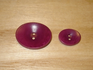 5/8" x 1/2" Grape Corozo (Tagua Nut) Oval Saucer Button