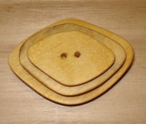 2" x 1 1/2"  Abstract Diamond Ramon Blanco Button