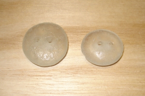 7/8" Recycled Glass Round Button (Translucent Ice)