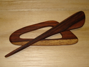 Eco-friendly Shawl Pin (Granadilla)
